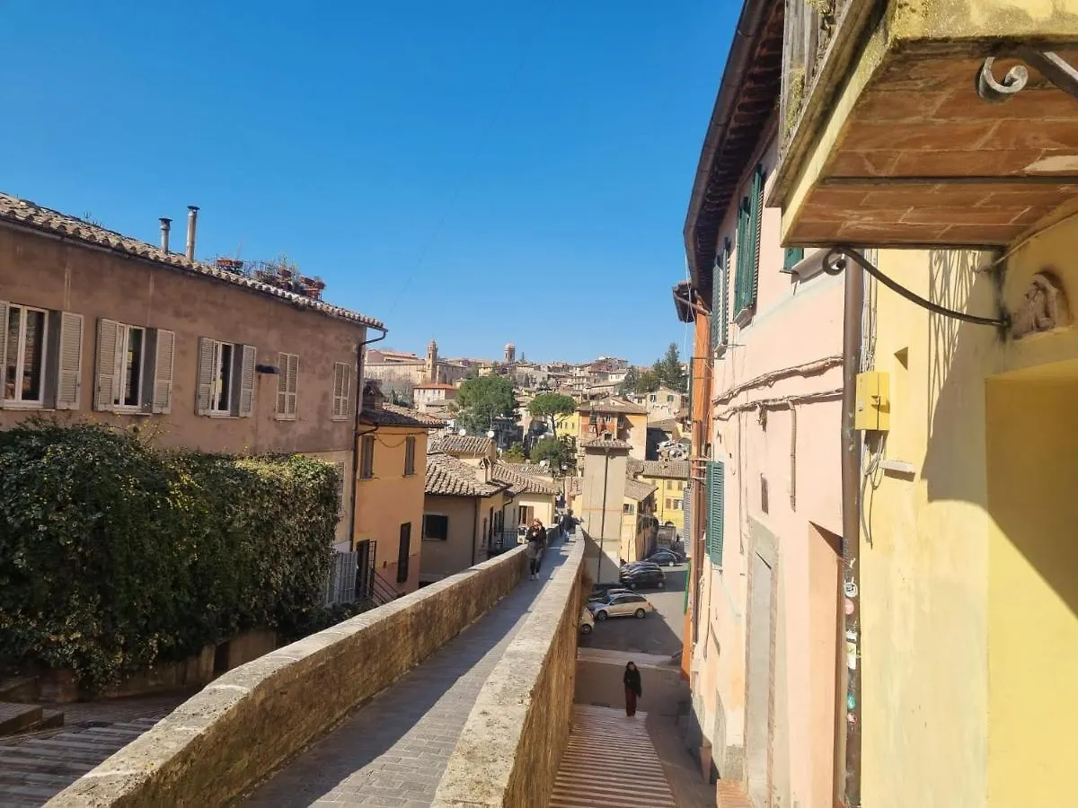Artist apartment centro storico Perugia Italia